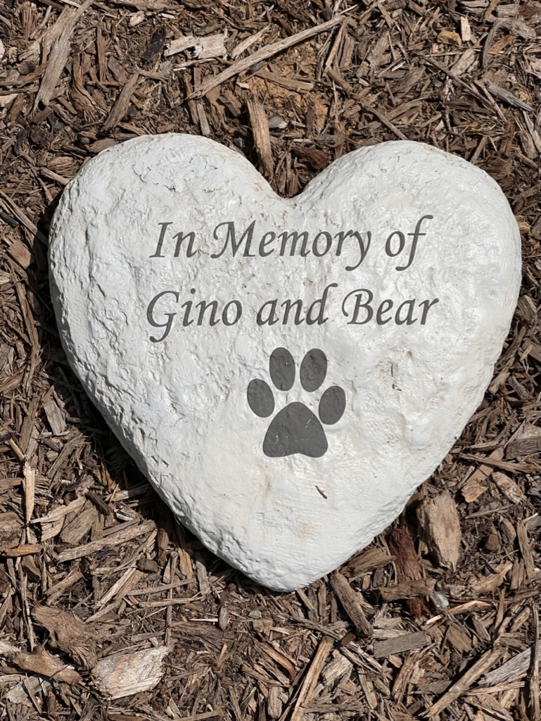 Honoraryandmemorystone